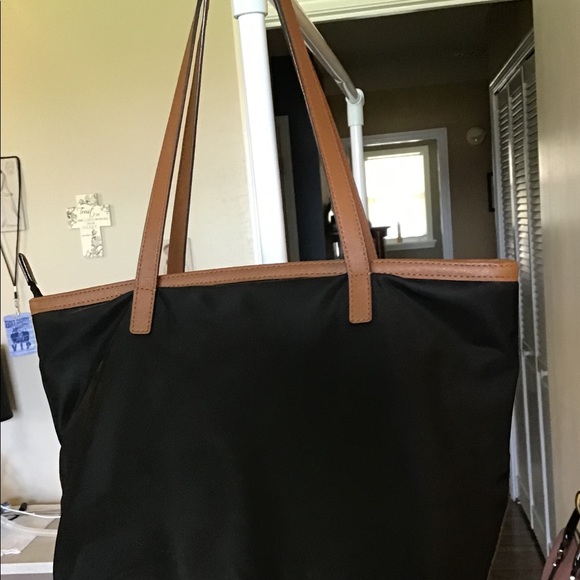 Michael Kors Kempton nylon shoulder bag - Picture 5 of 8